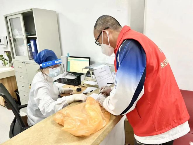 四平24小时高价回收医保(24小时高价回收医保医保套出)